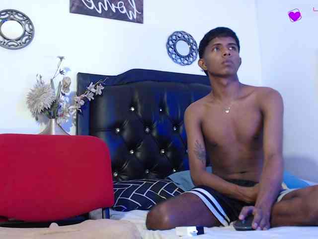 Santiago-Twinks