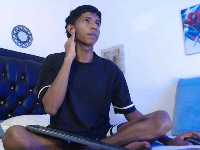 Santiago-Twinks Live Webcam on BongaCams