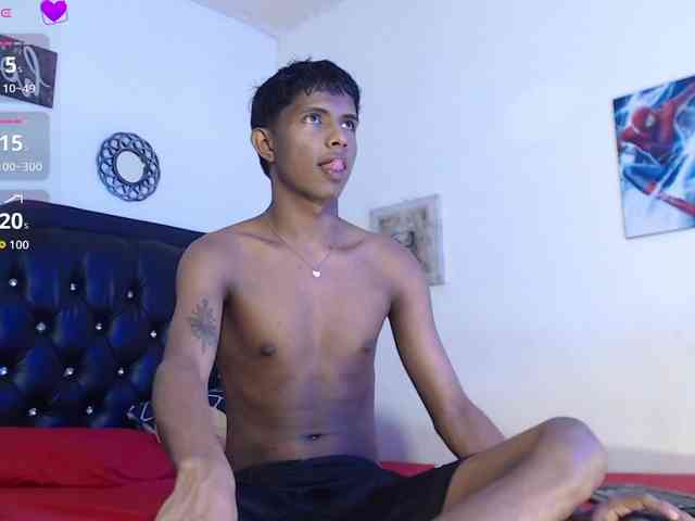 Santiago-Twinks