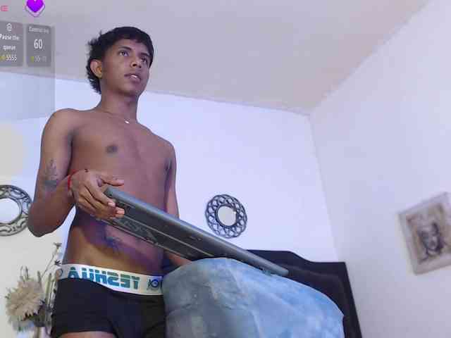 Santiago-Twinks