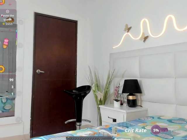 cora-luxe live cam