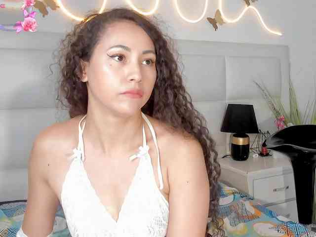 cora-luxe webcam