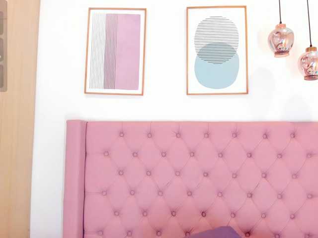 Sophiie-Evanns live cam on BongaCams