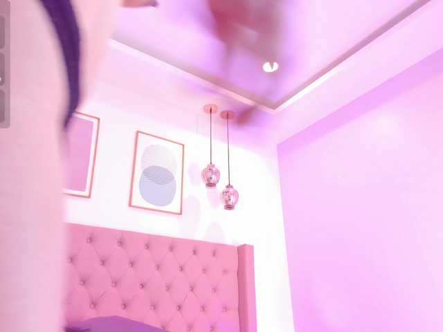 Sophiie-Evanns live cam on BongaCams