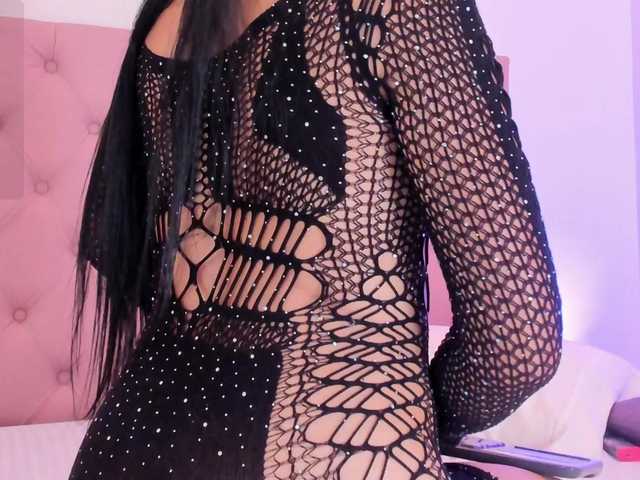 Sophiie-Evanns live webcam show