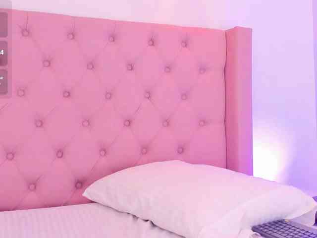 Sophiie-Evanns webcam