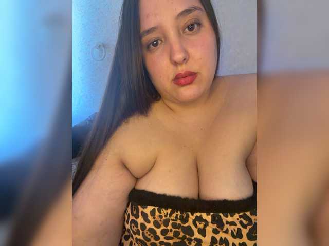 Alisaay live cam on BongaCams