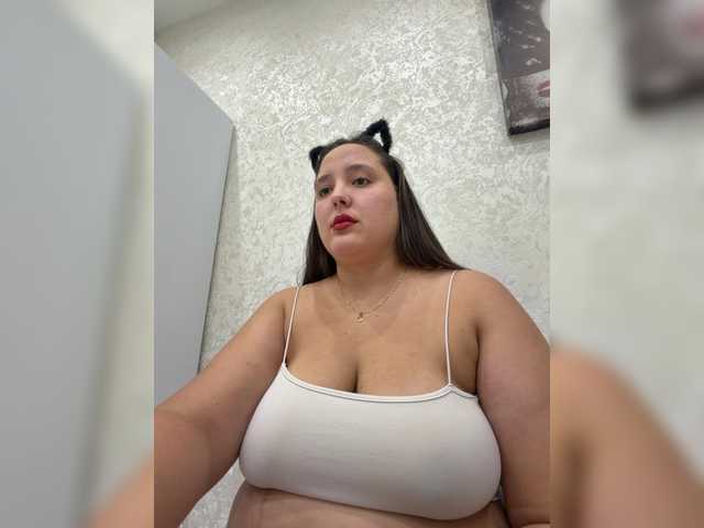 Alisaay live webcam show