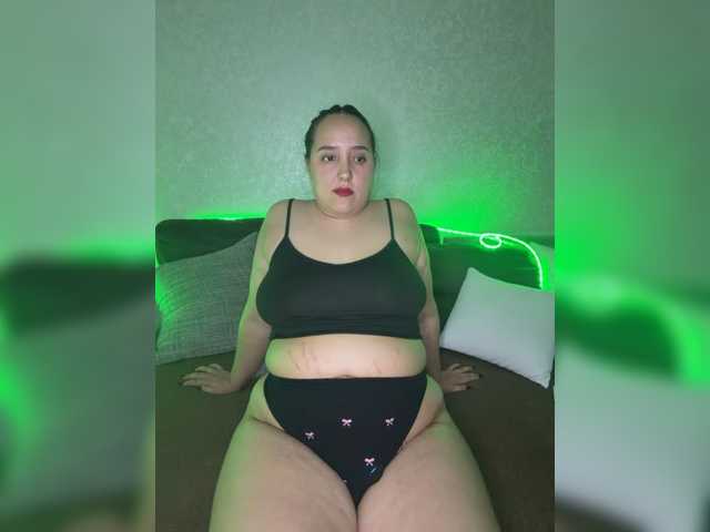 Alisaay live cam on BongaCams