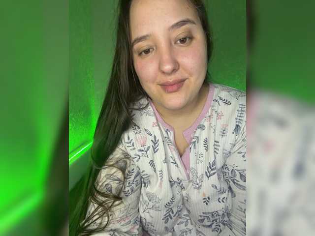 Alisaay live cam on BongaCams