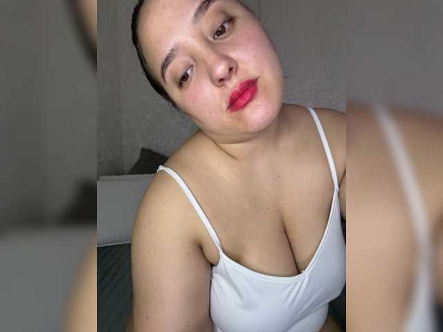 Alisaay live cam on BongaCams