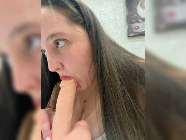 Alisaay live webcam show