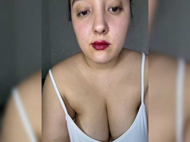 Alisaay live cam on BongaCams