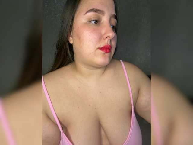 Alisaay live cam on BongaCams