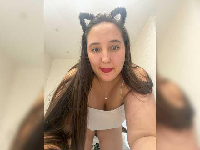 Alisaay live webcam show