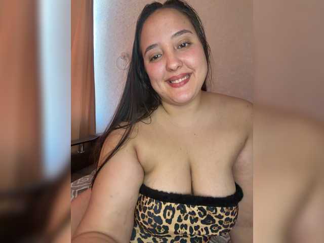 Alisaay live cam on BongaCams
