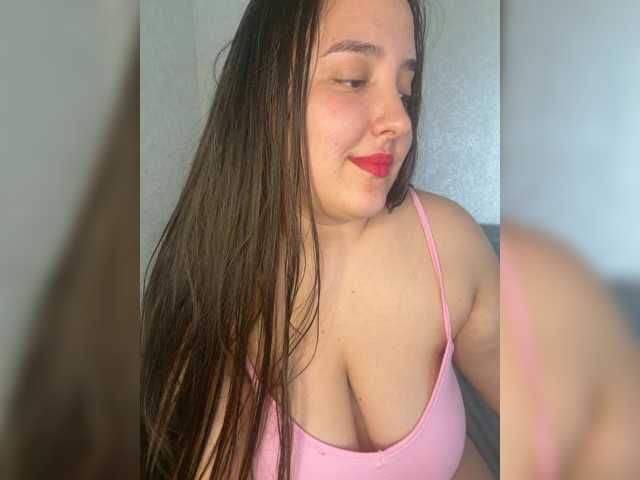 Alisaay live cam on BongaCams