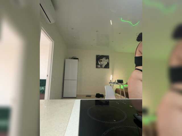 Alisaay live cam preview