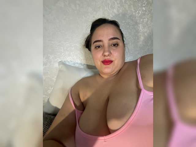 Alisaay live cam on BongaCams