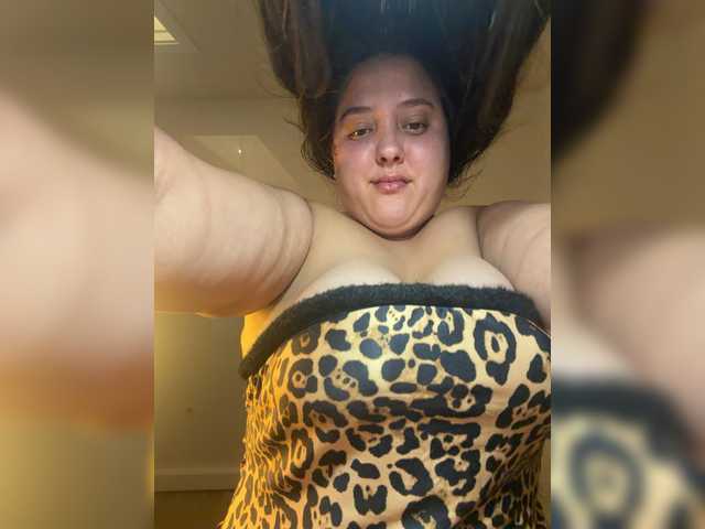 Alisaay live cam on BongaCams