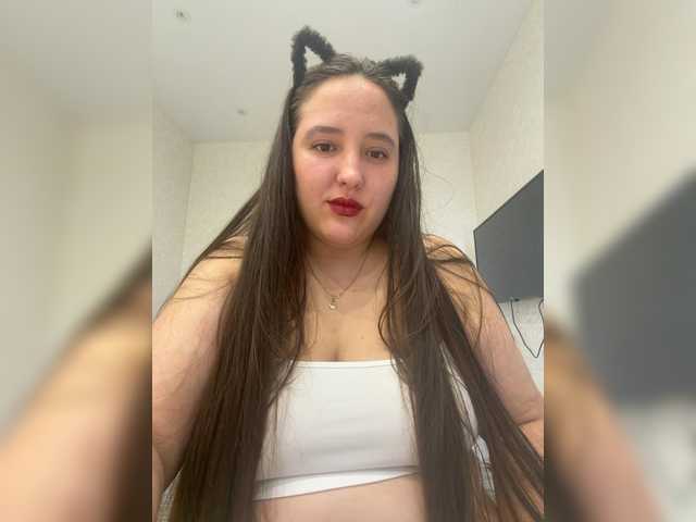 Alisaay live webcam show