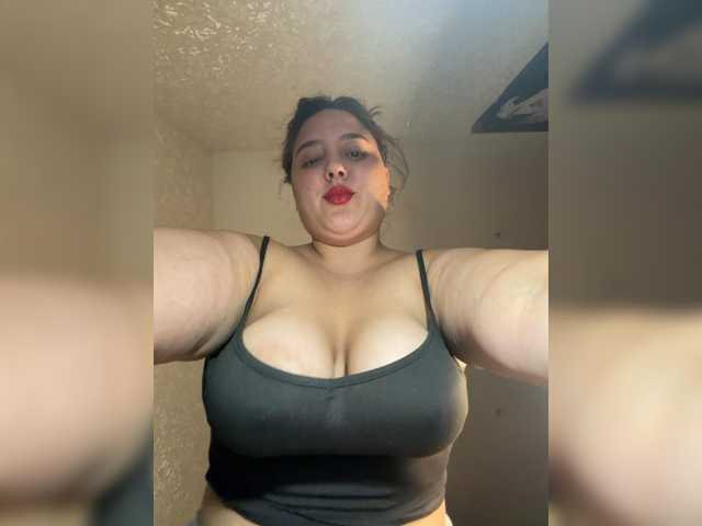 Alisaay live cam on BongaCams