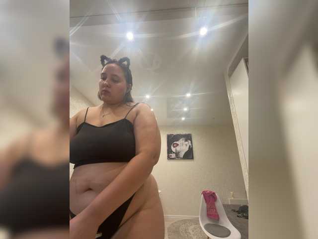 Alisaay live cam on BongaCams