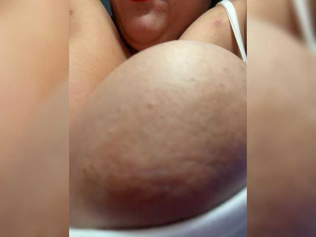 Alisaay live cam preview