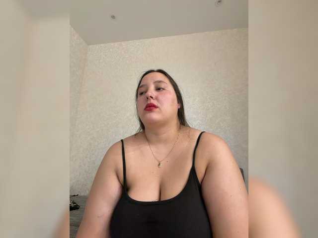 Alisaay live cam on BongaCams