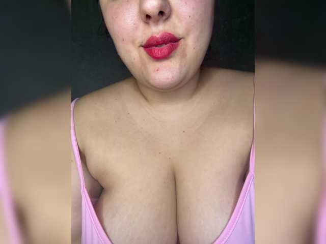 Alisaay live cam on BongaCams