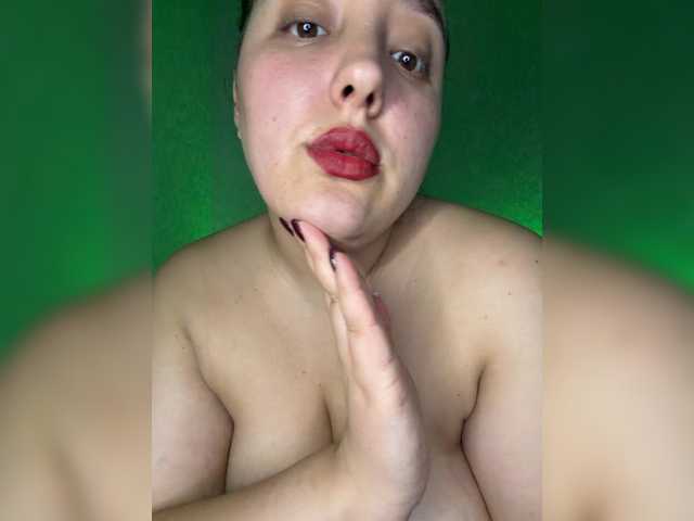 Alisaay live cam on BongaCams
