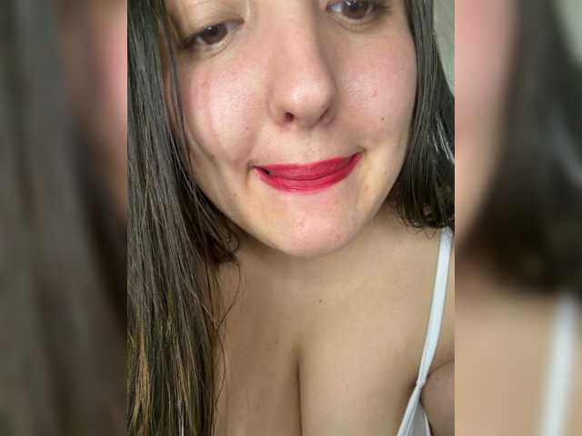 Alisaay live cam on BongaCams
