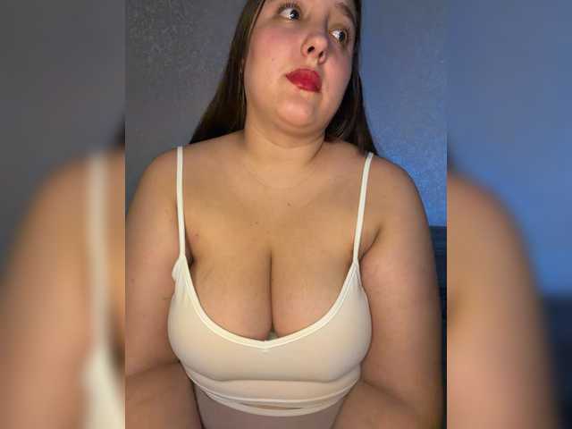 Alisaay live cam on BongaCams