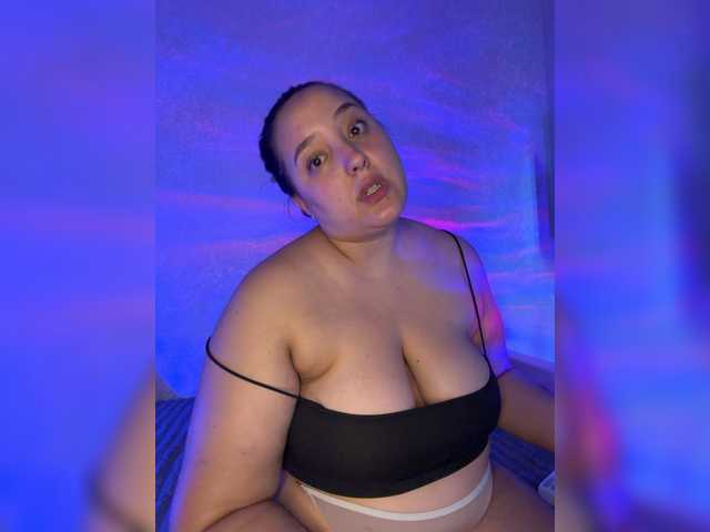 Alisaay live cam on BongaCams