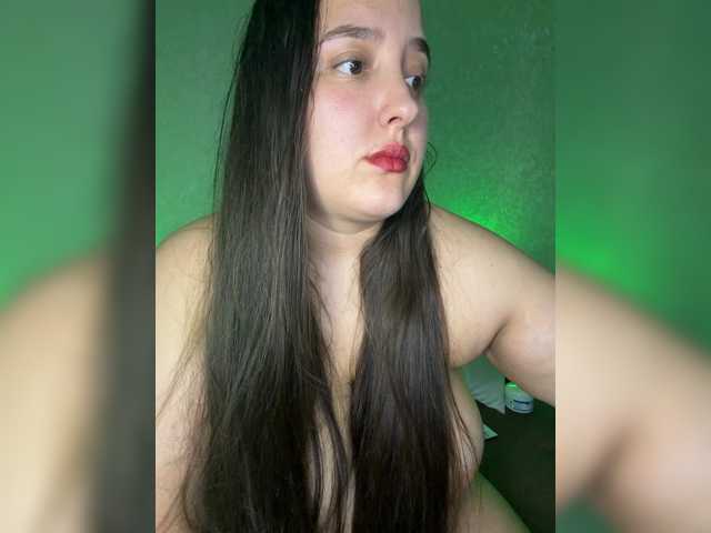 Alisaay live cam on BongaCams