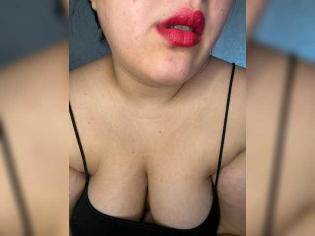 Alisaay live cam