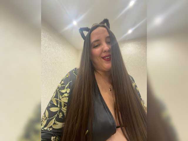 Alisaay live cam on BongaCams