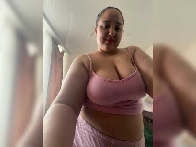 Alisaay, en vivo ahora en BongaCams