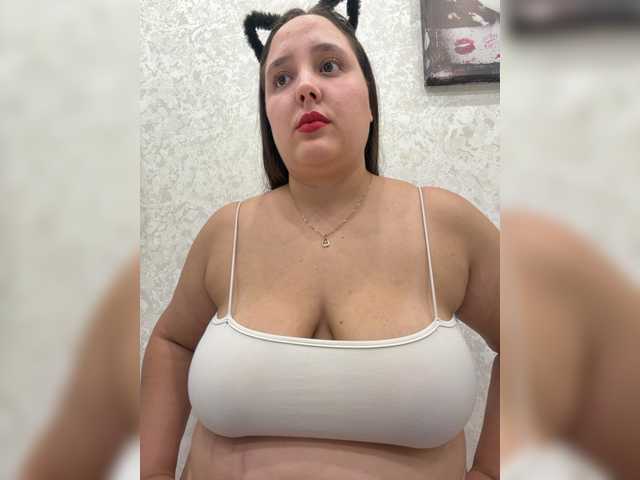 Alisaay live webcam show