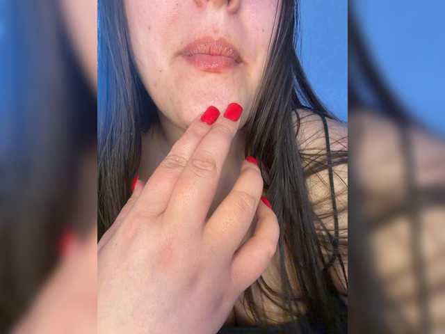 Alisaay live cam on BongaCams