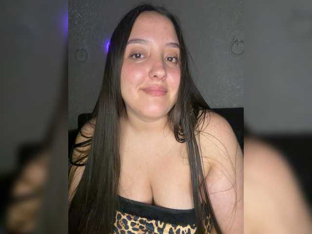 Alisaay live cam on BongaCams