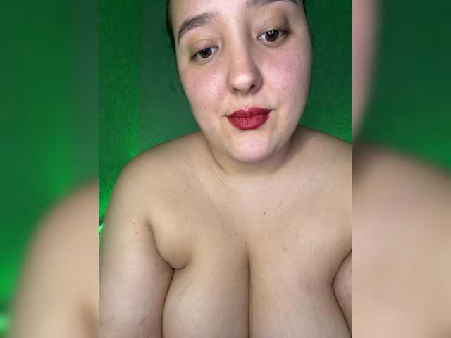 Alisaay live cam on BongaCams