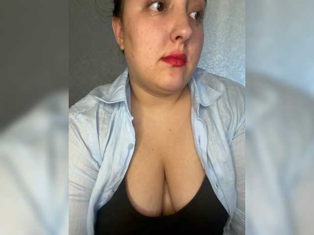 Alisaay live cam on BongaCams