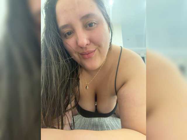 Alisaay live webcam show