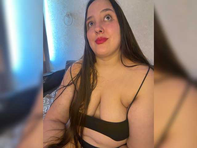 Alisaay live cam on BongaCams