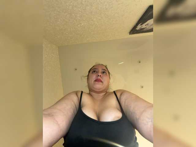 Alisaay live cam on BongaCams