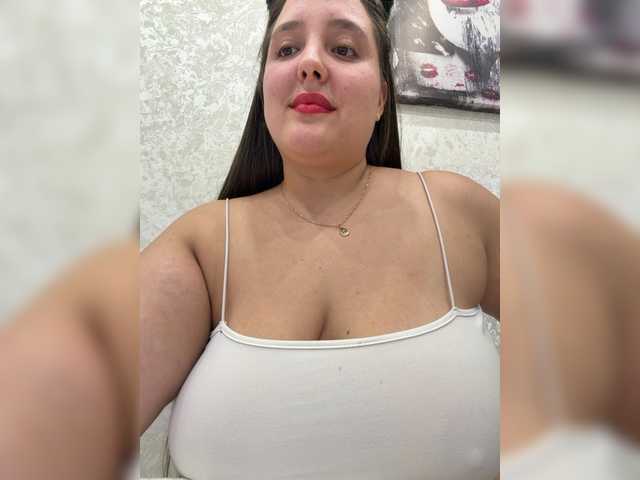 Alisaay live webcam show