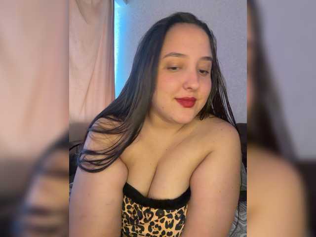 Alisaay live cam on BongaCams