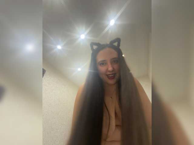 Alisaay live webcam show