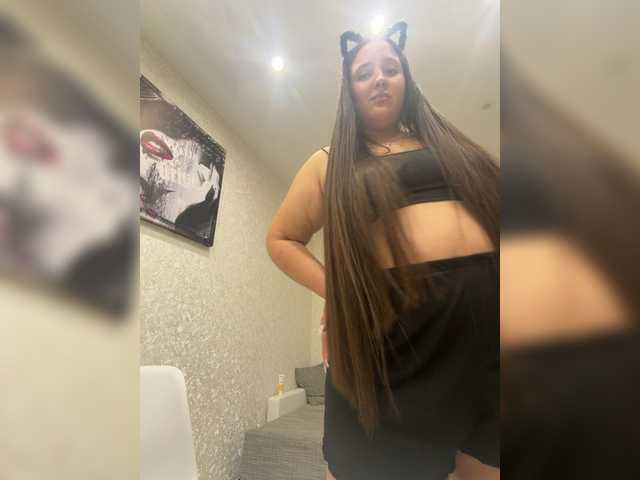 Alisaay live webcam show